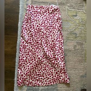 Adorable heart print princess polly skirt with slit in back